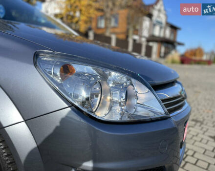 Серый Опель Астра, объемом двигателя 1.6 л и пробегом 228 тыс. км за 5500 $, фото 8 на Automoto.ua