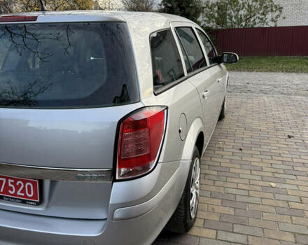 Сірий Опель Астра, об'ємом двигуна 1.7 л та пробігом 254 тис. км за 6800 $, фото 5 на Automoto.ua