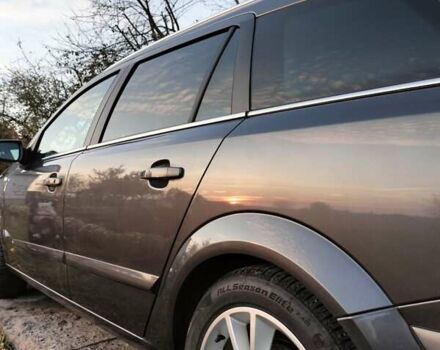 Опель Астра 2009 в Староконстантинов на Automoto.ua Серый Опель Астра, объемом двигателя 1.8 л и пробегом 198 тыс. км за 6099 $, фото 7 на Automoto.ua