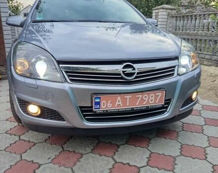 Серый Опель Астра, объемом двигателя 1.6 л и пробегом 231 тыс. км за 6200 $, фото 6 на Automoto.ua
