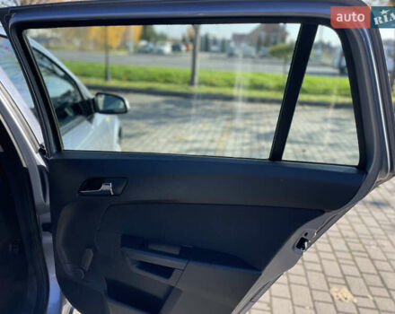 Серый Опель Астра, объемом двигателя 1.6 л и пробегом 228 тыс. км за 5500 $, фото 25 на Automoto.ua