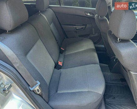 Серый Опель Астра, объемом двигателя 1.6 л и пробегом 210 тыс. км за 5500 $, фото 100 на Automoto.ua