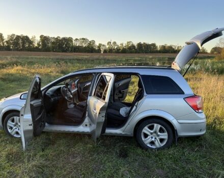 Серый Опель Астра, объемом двигателя 1.6 л и пробегом 243 тыс. км за 4700 $, фото 13 на Automoto.ua