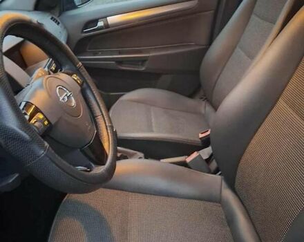 Серый Опель Астра, объемом двигателя 1.6 л и пробегом 197 тыс. км за 6200 $, фото 9 на Automoto.ua