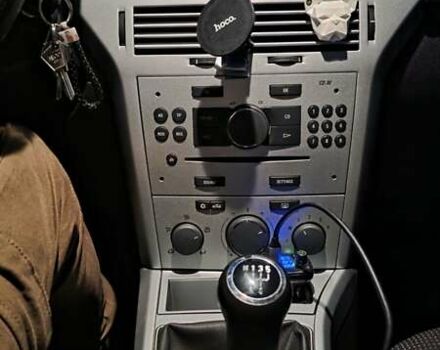 Опель Астра 2009 в Кролевце на Automoto.ua Серый Опель Астра, объемом двигателя 1.4 л и пробегом 244 тыс. км за 4950 $, фото 6 на Automoto.ua