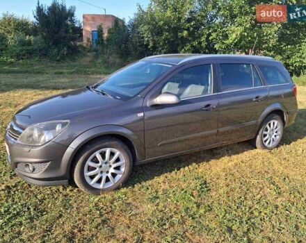 Серый Опель Астра, объемом двигателя 1.6 л и пробегом 236 тыс. км за 6300 $, фото 21 на Automoto.ua