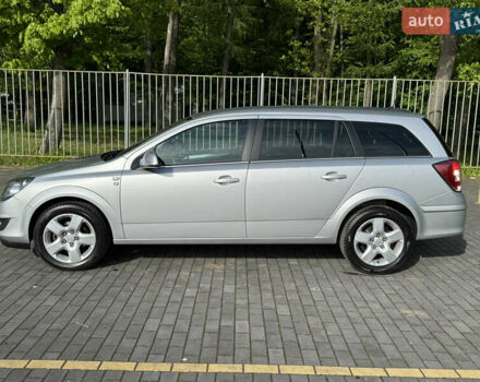 Серый Опель Астра, объемом двигателя 1.7 л и пробегом 255 тыс. км за 5800 $, фото 16 на Automoto.ua