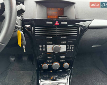 Сірий Опель Астра, об'ємом двигуна 1.6 л та пробігом 157 тис. км за 6400 $, фото 11 на Automoto.ua