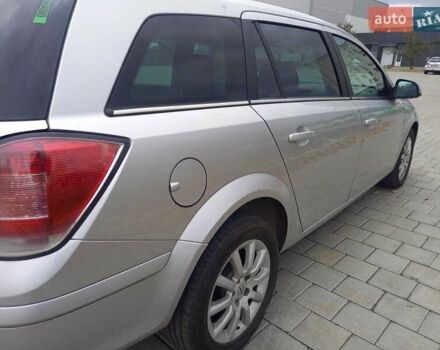 Опель Астра 2010 в Черкассах на Automoto.ua Серый Опель Астра, объемом двигателя 1.7 л и пробегом 249 тыс. км за 6650 $, фото 8 на Automoto.ua