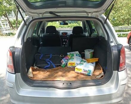 Опель Астра 2010 у Києві на Automoto.ua Сірий Опель Астра, об'ємом двигуна 1.7 л та пробігом 255 тис. км за 5500 $, фото 10 на Automoto.ua