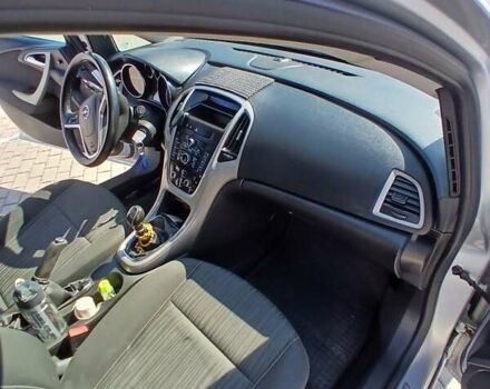 Опель Астра 2010 у Тернополі на Automoto.ua Сірий Опель Астра, об'ємом двигуна 1.69 л та пробігом 279 тис. км за 6999 $, фото 15 на Automoto.ua