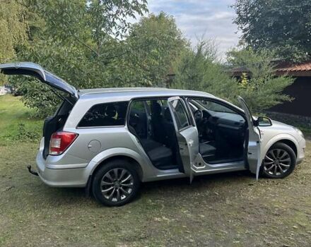 Серый Опель Астра, объемом двигателя 1.69 л и пробегом 205 тыс. км за 6100 $, фото 21 на Automoto.ua