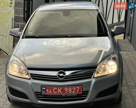 Серый Опель Астра, объемом двигателя 1.6 л и пробегом 224 тыс. км за 5500 $, фото 11 на Automoto.ua