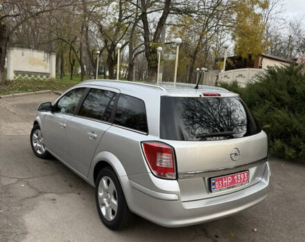 Серый Опель Астра, объемом двигателя 1.6 л и пробегом 177 тыс. км за 6700 $, фото 4 на Automoto.ua