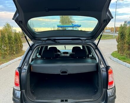 Серый Опель Астра, объемом двигателя 1.6 л и пробегом 143 тыс. км за 6500 $, фото 12 на Automoto.ua