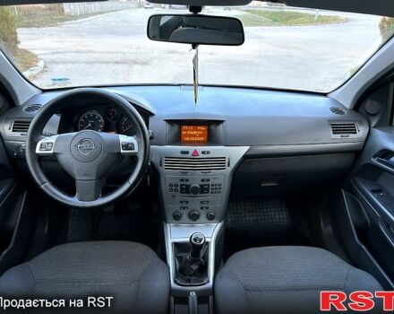 Серый Опель Астра, объемом двигателя 1.6 л и пробегом 143 тыс. км за 6500 $, фото 8 на Automoto.ua