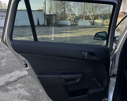 Серый Опель Астра, объемом двигателя 1.6 л и пробегом 245 тыс. км за 5800 $, фото 10 на Automoto.ua