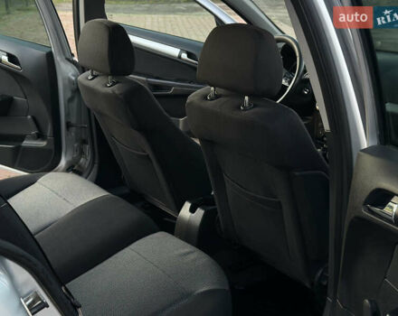 Серый Опель Астра, объемом двигателя 1.69 л и пробегом 245 тыс. км за 5800 $, фото 20 на Automoto.ua