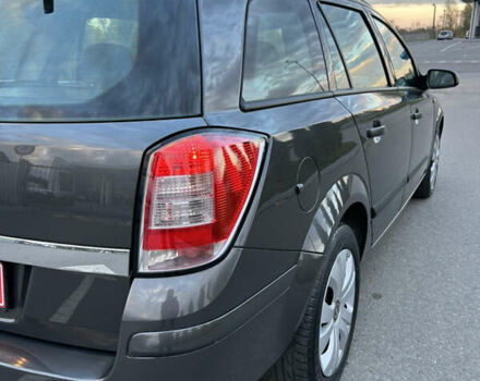Опель Астра 2010 в Полтаве на Automoto.ua Серый Опель Астра, объемом двигателя 1.6 л и пробегом 143 тыс. км за 6500 $, фото 143 на Automoto.ua