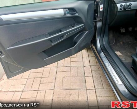 Опель Астра 2010 у Харкові на Automoto.ua Сірий Опель Астра, об'ємом двигуна 1.4 л та пробігом 184 тис. км за 6600 $, фото 5 на Automoto.ua