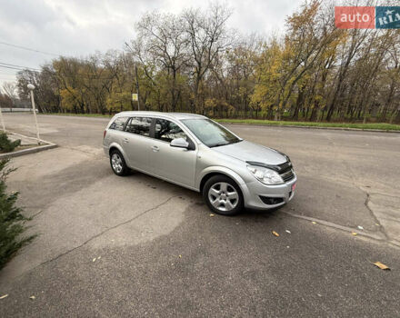 Серый Опель Астра, объемом двигателя 1.6 л и пробегом 177 тыс. км за 6700 $, фото 6 на Automoto.ua