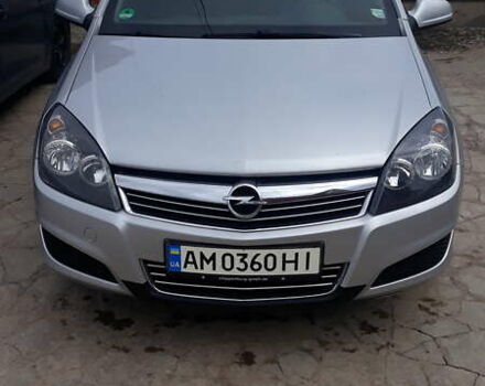 Серый Опель Астра, объемом двигателя 1.7 л и пробегом 275 тыс. км за 5800 $, фото 5 на Automoto.ua