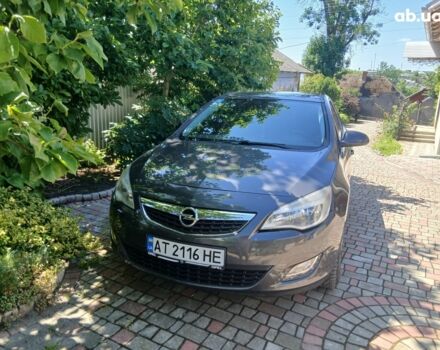 Серый Опель Астра, объемом двигателя 1.2 л и пробегом 252 тыс. км за 6000 $, фото 4 на Automoto.ua