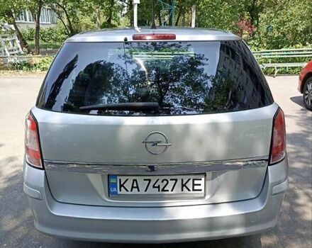 Опель Астра 2010 у Києві на Automoto.ua Сірий Опель Астра, об'ємом двигуна 1.7 л та пробігом 255 тис. км за 5500 $, фото 6 на Automoto.ua