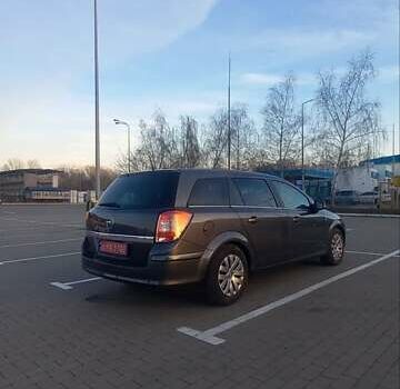 Серый Опель Астра, объемом двигателя 1.6 л и пробегом 173 тыс. км за 6550 $, фото 3 на Automoto.ua