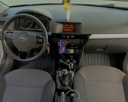 Сірий Опель Астра, об'ємом двигуна 1.7 л та пробігом 256 тис. км за 4800 $, фото 24 на Automoto.ua