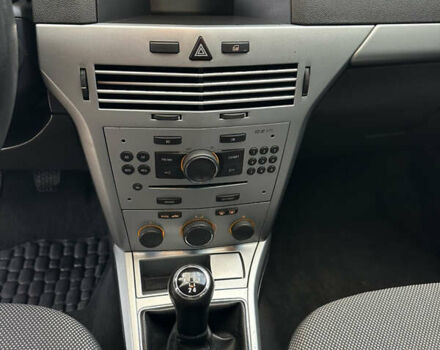 Серый Опель Астра, объемом двигателя 1.6 л и пробегом 224 тыс. км за 5500 $, фото 44 на Automoto.ua