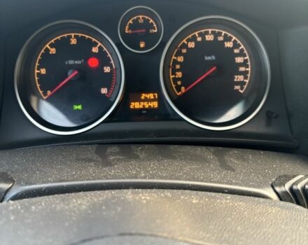 Серый Опель Астра, объемом двигателя 1.7 л и пробегом 282 тыс. км за 5350 $, фото 6 на Automoto.ua