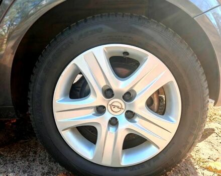 Опель Астра 2010 у Харкові на Automoto.ua Сірий Опель Астра, об'ємом двигуна 1.4 л та пробігом 184 тис. км за 6600 $, фото 4 на Automoto.ua