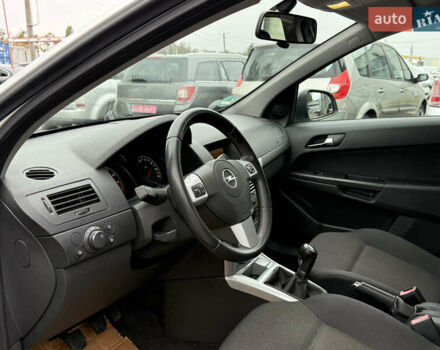 Серый Опель Астра, объемом двигателя 1.6 л и пробегом 210 тыс. км за 5499 $, фото 24 на Automoto.ua