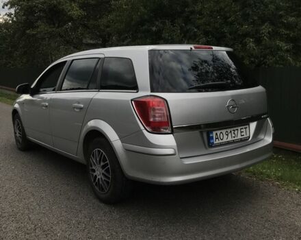 Опель Астра 2010 в Межгорье на Automoto.ua Серый Опель Астра, объемом двигателя 1.7 л и пробегом 260 тыс. км за 5500 $, фото 1 на Automoto.ua