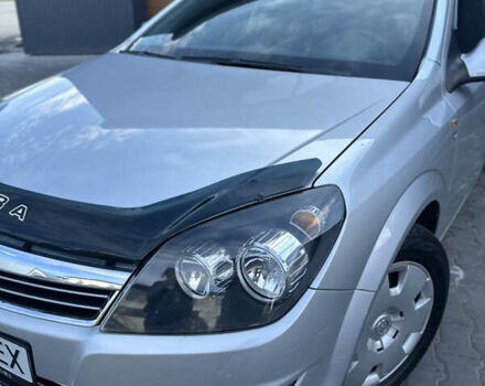 Опель Астра 2010 в Калуше на Automoto.ua Серый Опель Астра, объемом двигателя 1.7 л и пробегом 264 тыс. км за 5450 $, фото 4 на Automoto.ua