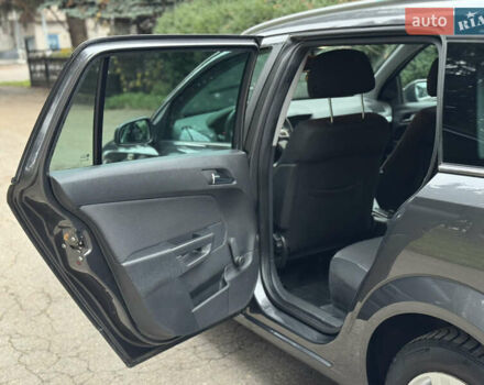 Сірий Опель Астра, об'ємом двигуна 1.6 л та пробігом 215 тис. км за 5750 $, фото 17 на Automoto.ua