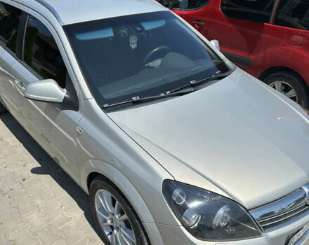 Опель Астра 2010 в Хотине на Automoto.ua Серый Опель Астра, объемом двигателя 1.91 л и пробегом 293 тыс. км за 6799 $, фото 17 на Automoto.ua