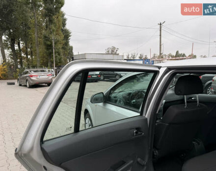 Опель Астра 2010 у Вінниці на Automoto.ua Сірий Опель Астра, об'ємом двигуна 0 л та пробігом 210 тис. км за 5600 $, фото 34 на Automoto.ua