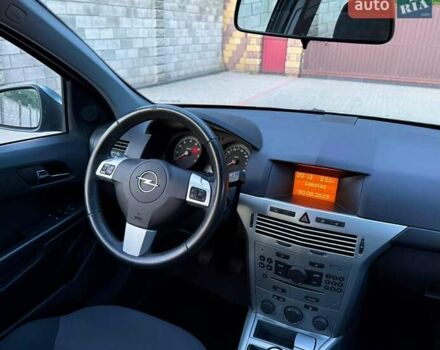 Сірий Опель Астра, об'ємом двигуна 1.6 л та пробігом 215 тис. км за 5500 $, фото 11 на Automoto.ua