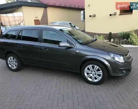 Серый Опель Астра, объемом двигателя 1.91 л и пробегом 350 тыс. км за 6200 $, фото 5 на Automoto.ua