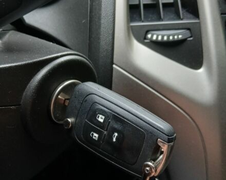 Серый Опель Астра, объемом двигателя 1.2 л и пробегом 252 тыс. км за 6000 $, фото 10 на Automoto.ua