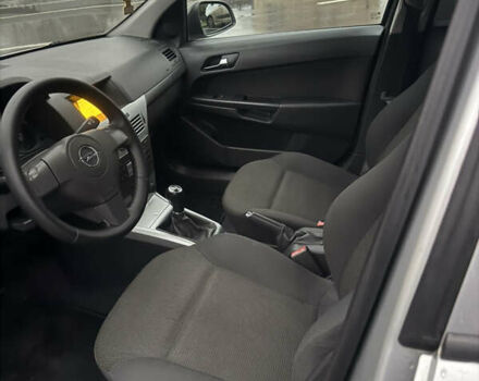 Серый Опель Астра, объемом двигателя 1.6 л и пробегом 231 тыс. км за 5699 $, фото 29 на Automoto.ua