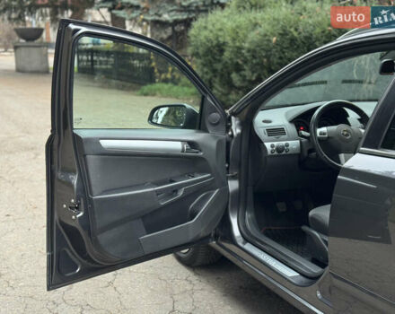 Сірий Опель Астра, об'ємом двигуна 1.6 л та пробігом 215 тис. км за 5750 $, фото 12 на Automoto.ua