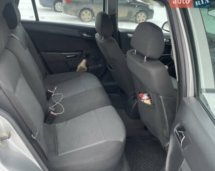 Серый Опель Астра, объемом двигателя 1.69 л и пробегом 217 тыс. км за 5850 $, фото 11 на Automoto.ua