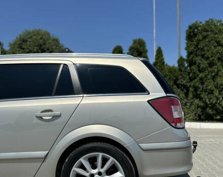 Опель Астра 2010 в Хотине на Automoto.ua Серый Опель Астра, объемом двигателя 1.91 л и пробегом 293 тыс. км за 6799 $, фото 5 на Automoto.ua