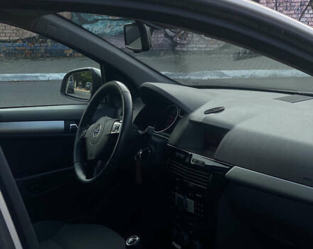 Опель Астра 2010 в Луцке на Automoto.ua Серый Опель Астра, объемом двигателя 1.6 л и пробегом 271 тыс. км за 5949 $, фото 24 на Automoto.ua
