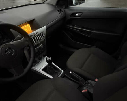 Серый Опель Астра, объемом двигателя 1.6 л и пробегом 231 тыс. км за 5699 $, фото 33 на Automoto.ua