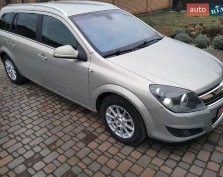 Серый Опель Астра, объемом двигателя 1.6 л и пробегом 217 тыс. км за 5550 $, фото 3 на Automoto.ua