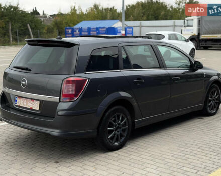 Опель Астра 2010 в Дубно на Automoto.ua Серый Опель Астра, объемом двигателя 1.6 л и пробегом 229 тыс. км за 5100 $, фото 7 на Automoto.ua